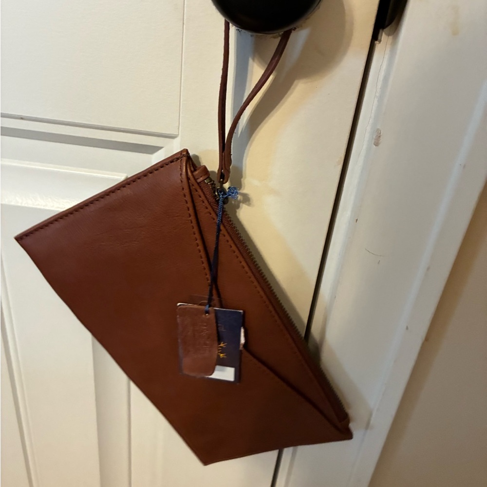 Wristlet wallet brown Rachel NWT